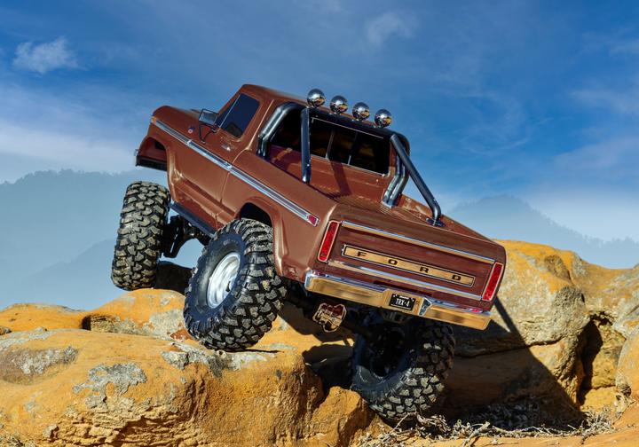 Image du produit Traxxas TRX-4 79 Ford F150 High-Trail Electro Brushed Crawler 4WD 1:10 RTR Marron (RTR Prêt à fonctionner)