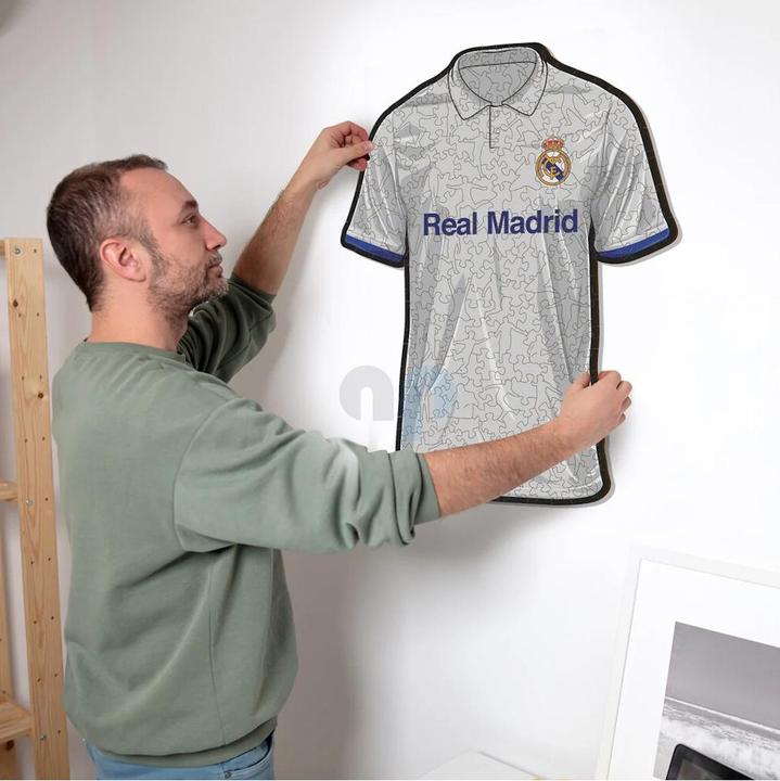 Produktbild Iconic Real Madrid CF - Trikot - Holz Puzzle Grösse L (500 Teile) (500 Teile)
