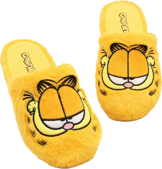 Actual product image Universal Textiles Embroidered slippers (45.5)