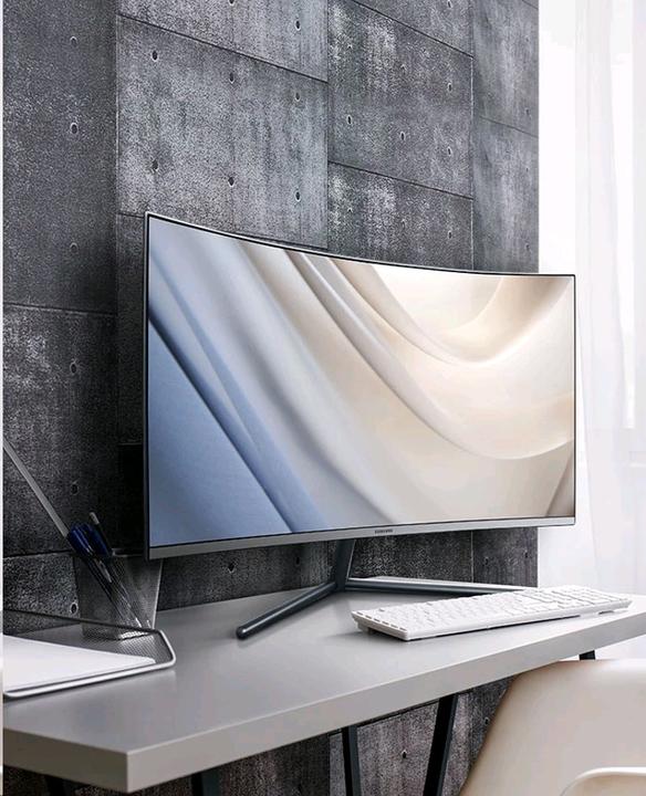 Produktbild Samsung UR59C (3840 x 2160 Pixel, 32")
