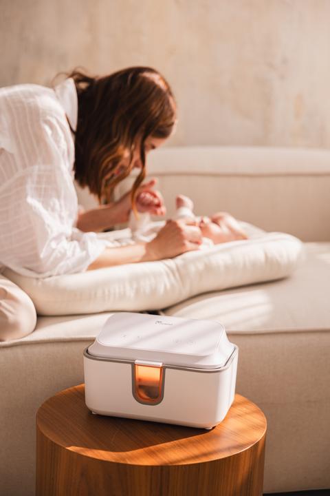 Actual product image Momini WarmWipes wet wipe warmer