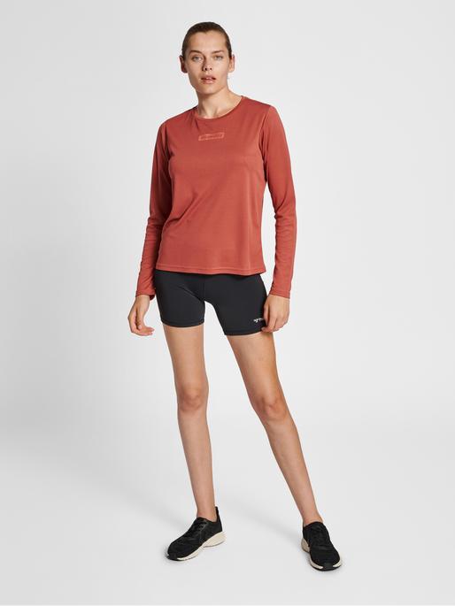 Actual product image hummel Te Tola T-Shirt L/S (L)