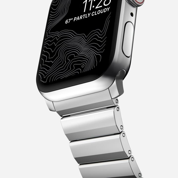 Actual product image Nomad Strap Stainless Steel silver V2 42/44 mm (44 mm, 42 mm, Stainless steel)