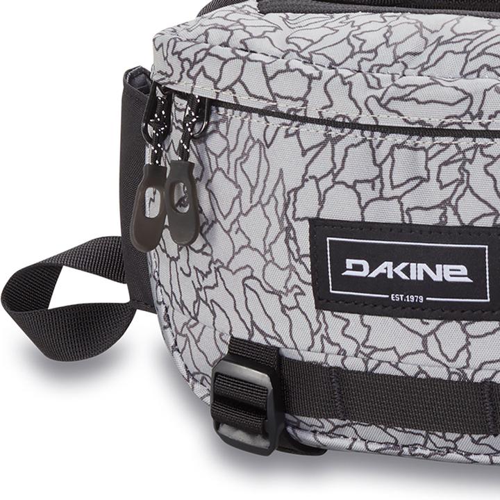 Actual product image Dakine Hot Laps 2L belt bag 25 cm