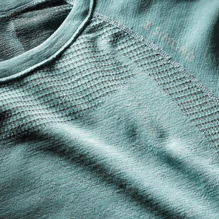 Actual product image Simond Women's Long Sleeve Seamless Wool T-Shirt - ALPINISM (L)