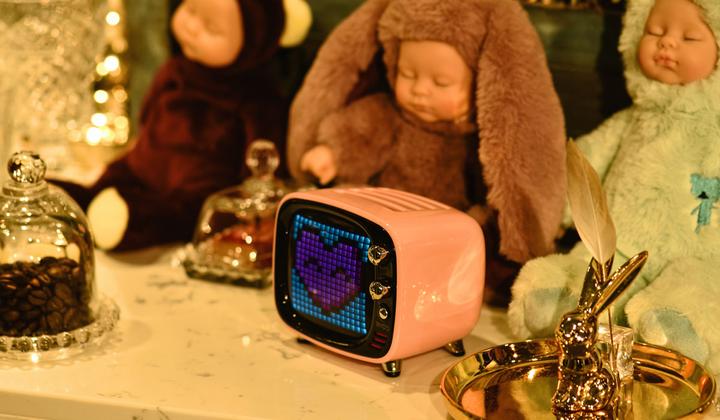 Actual product image Divoom Tivoo (6 h, Rechargeable battery operated)