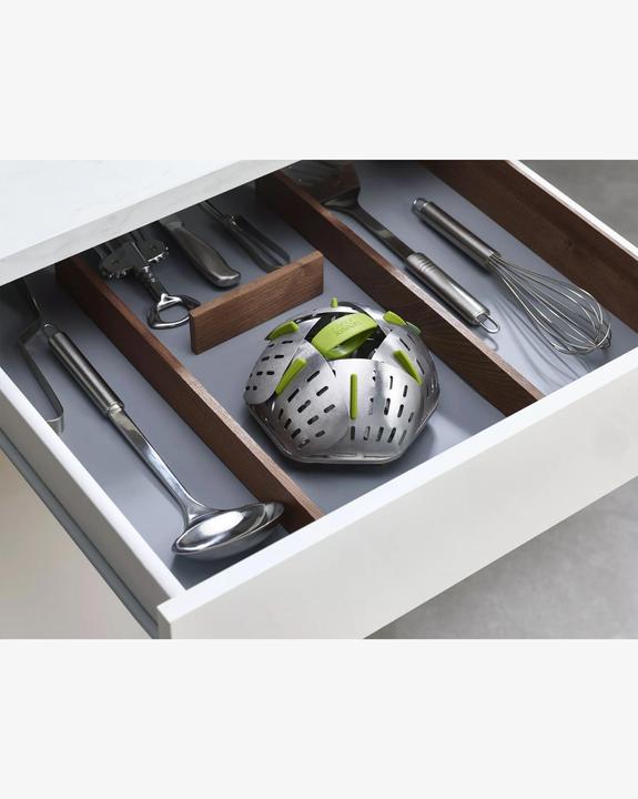 Actual product image Joseph Joseph Steamer Bloom Steel (16 cm, Metal, Plastic)