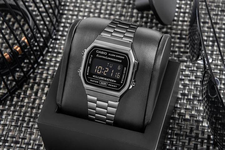 Actual product image Casio A168WGG-1BDF Clock + BOX