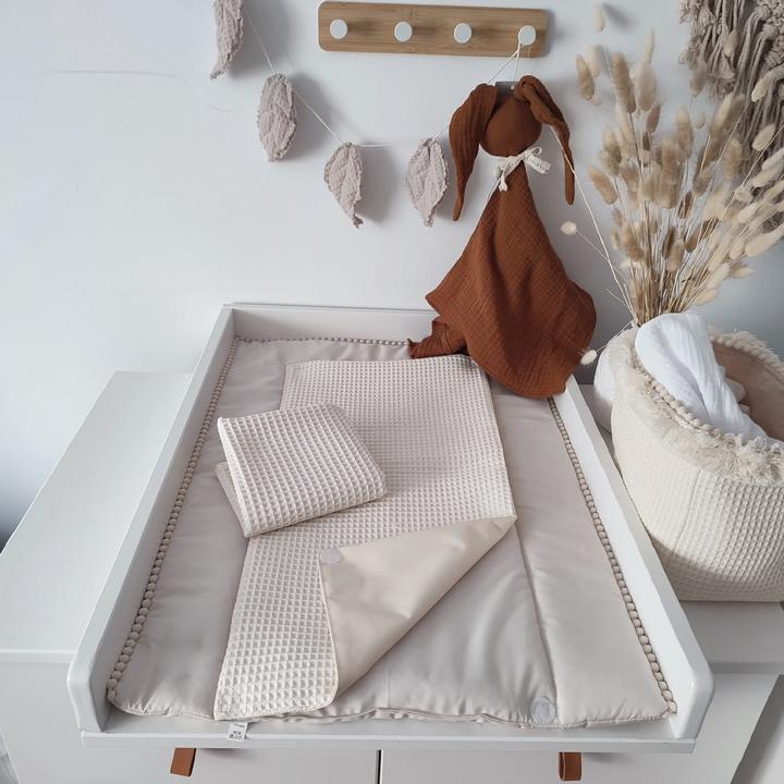 Baby-Nest Boho changing mat including two removable waterproof pads |Beige (80 x 75 cm)