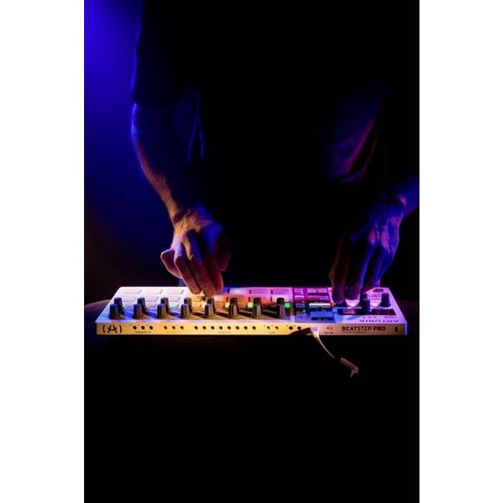 Produktbild Arturia BeatStep Pro (Controller)