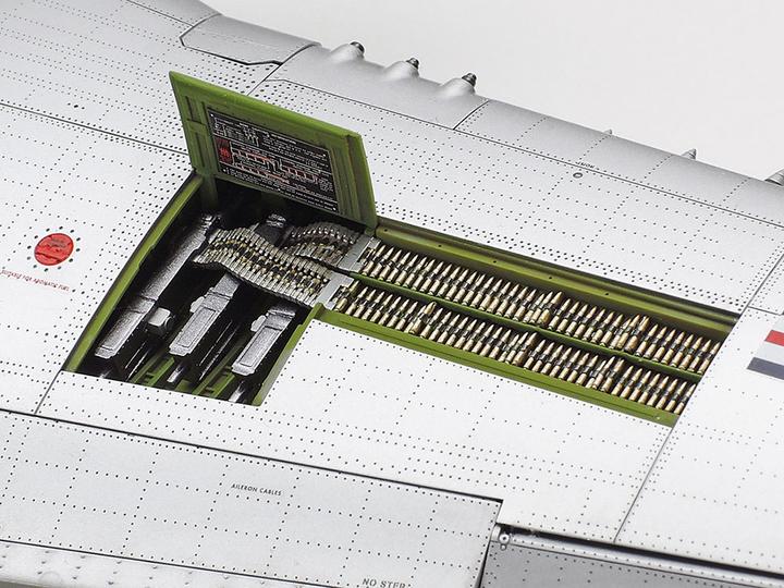 Actual product image Tamiya North American F-51D Mustang Korean War