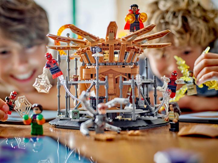 Actual product image LEGO Spider-Man's Big Showdown (76261, LEGO Marvel)