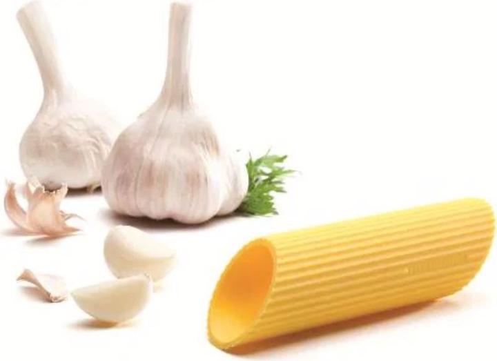 Actual product image Monkey Business Penneli garlic peeler