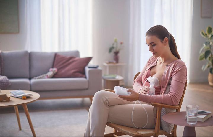 Immagine prodotto Philips Avent Tiralatte elettrico singolo SCD330/31 Set regalo
