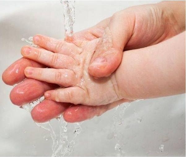 Immagine prodotto Frosch Sapone per bambini sensibili (Sapone liquido, 300 ml)