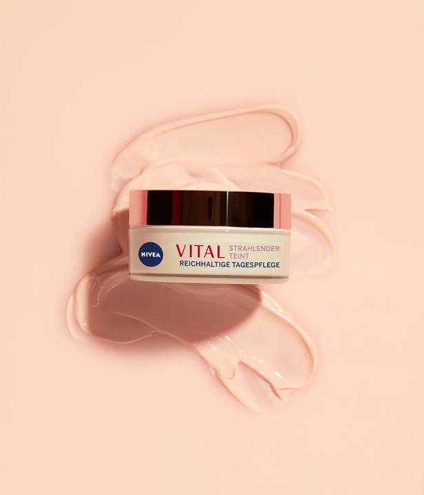 Productafbeelding NIVEA Vital Anti-Age Dagverzorging Stralende Teint Pot 50 ml (50 ml, Dagcrème)