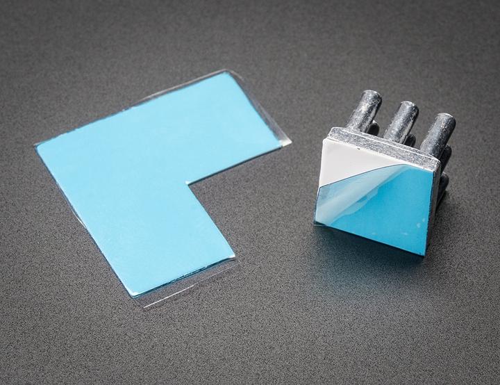 Immagine prodotto Adafruit Nastro termico del dissipatore di calore 3M 8810 25mm x 25mm