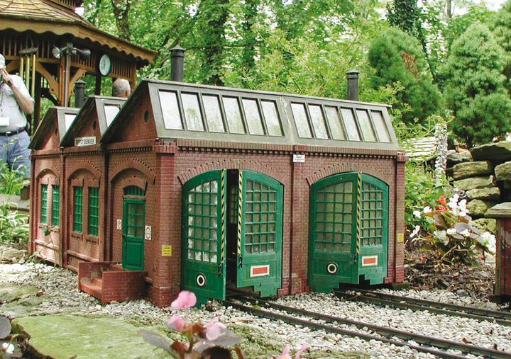 Piko Lokschuppen Sonneberg