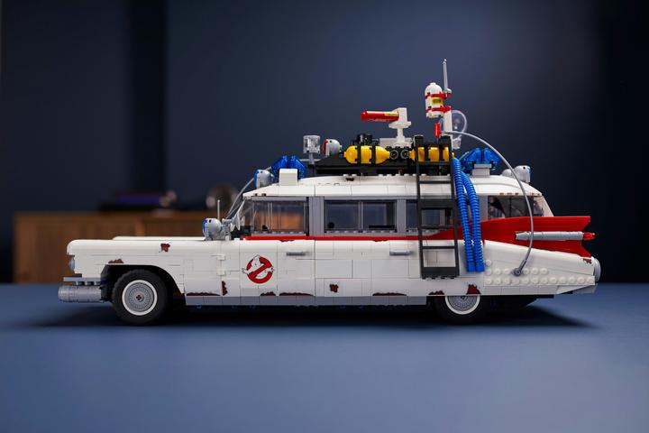 Actual product image LEGO Ghostbusters ECTO-1 (10274, LEGO Icons, LEGO Rare Sets)