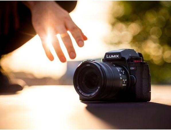 Produktbild Panasonic Lumix G9 II Kit (12 - 60 mm, 26.50 Mpx, Micro Four Thirds)