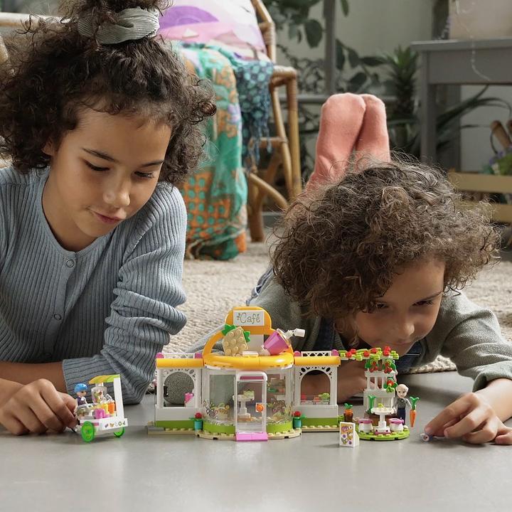 Actual product image LEGO Heartlake City Organic Cafe (41444, LEGO Friends)