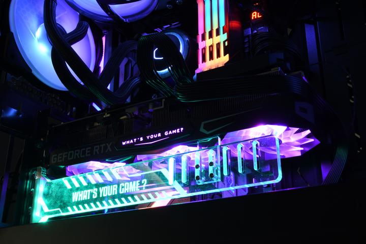 Image du produit KFA2 GeForce RTX 3090 SG 1-Click OC (24 Go)