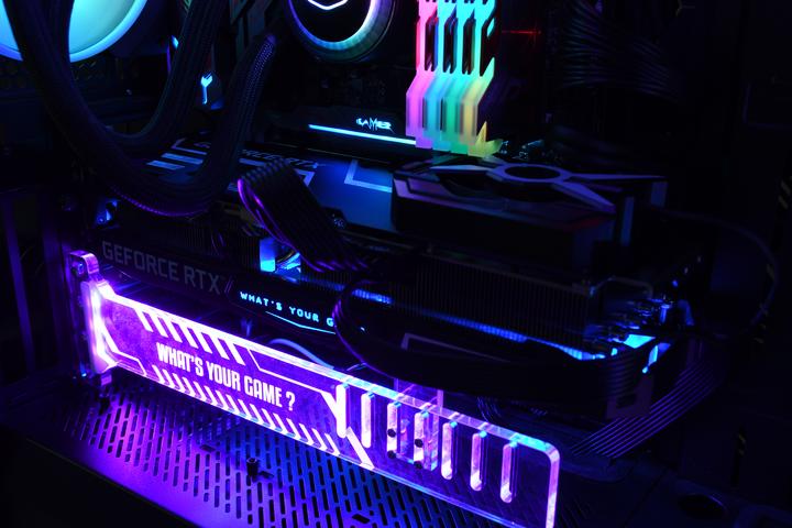 Image du produit KFA2 GeForce RTX 3090 SG 1-Click OC (24 Go)