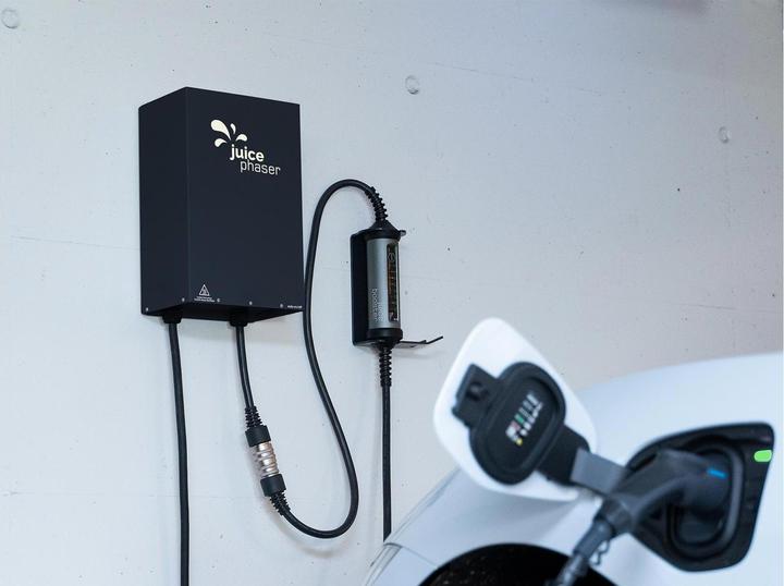 Actual product image Juice Technology Juice Phaser (Type 2, Type 1, 5.80 kW, 16 A, CEE16 red)