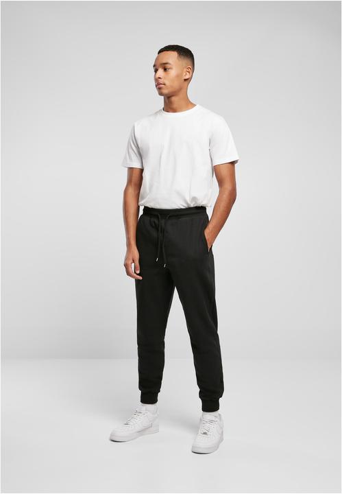 Actual product image Urban Classics UC Men Basic Sweatpants (L)