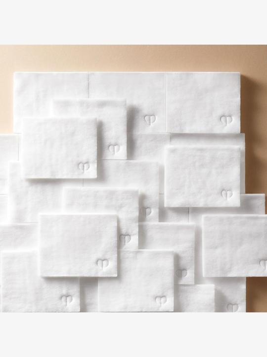 Actual product image Clé De Peau Facial Cotton