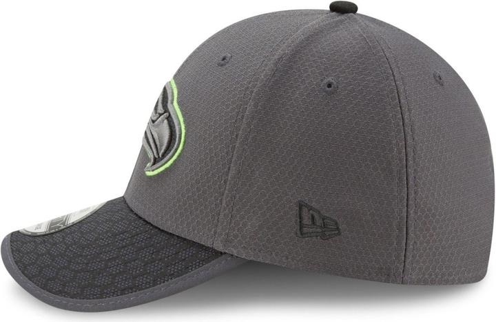 Actual product image New Era 39Thirty Cap - NFL 2017 SIDELINE Seattle Seahawks (L)