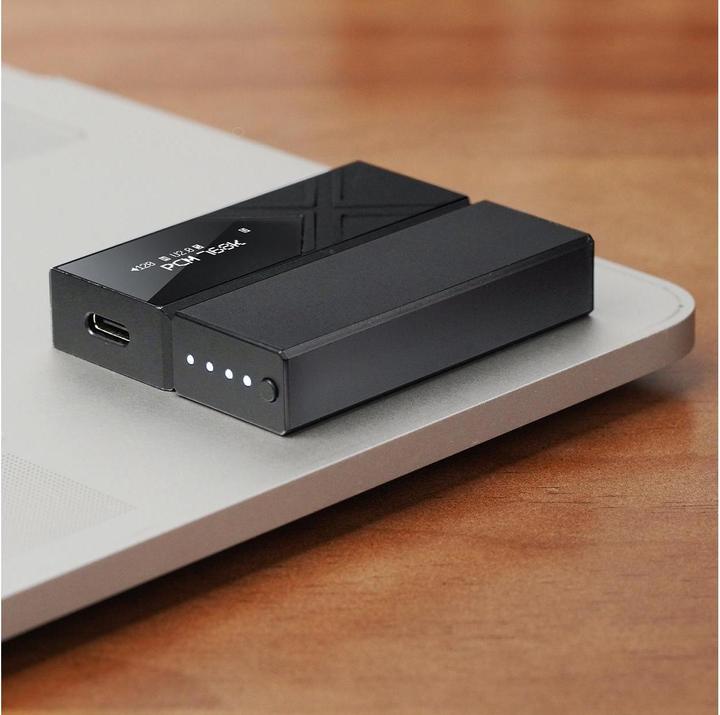 Actual product image FiiO Estick (1100 mAh, 3 W, 5500 Wh)