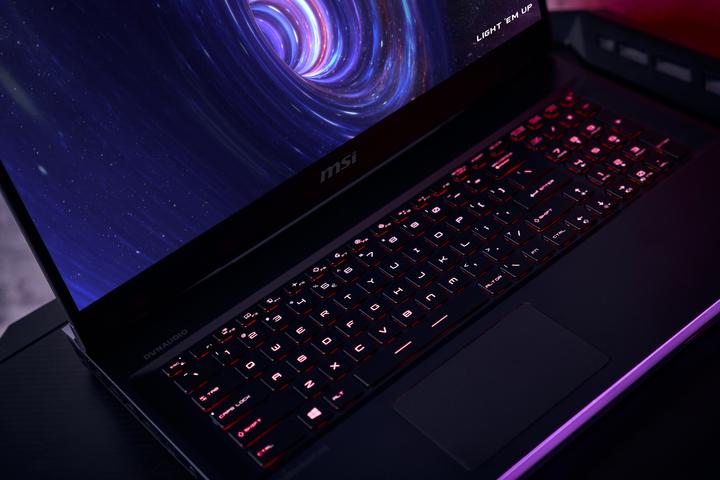Produktbild MSI GE76 Raider (17.30", Intel Core i9-10980HK, 32 GB, 2000 GB, CH)