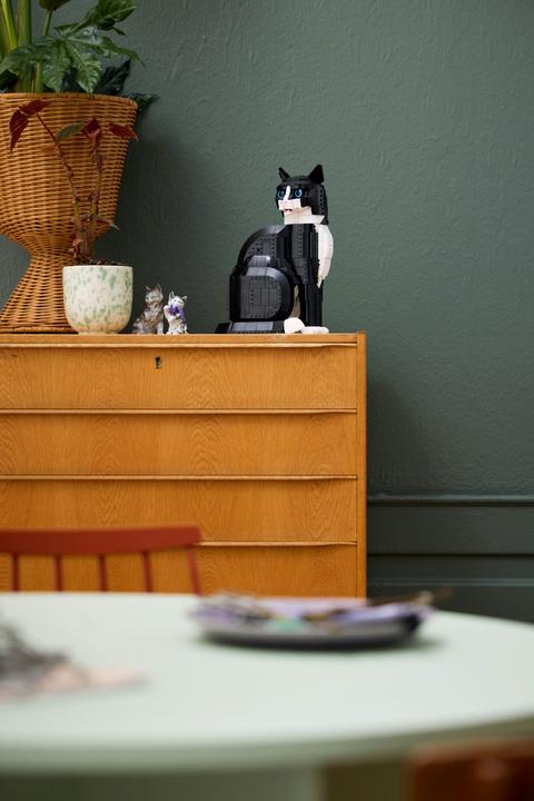 Image du produit LEGO Chat noir et blanc (21349, LEGO Ideas, LEGO difficiles à trouver)