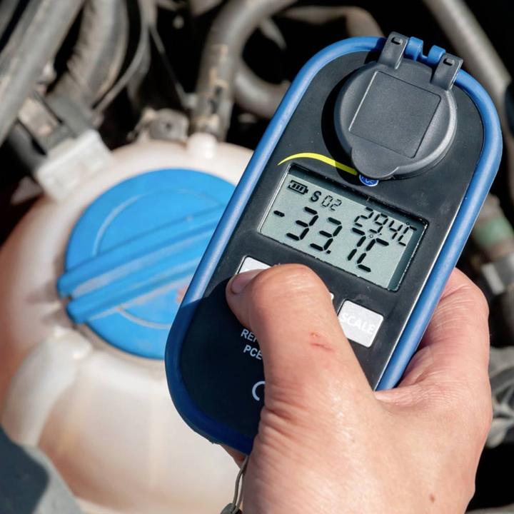 Produktbild PCE Instruments PCE-DRA 1 KFZ/Frostschutzmittel Refraktometer (Messgerätkoffer)