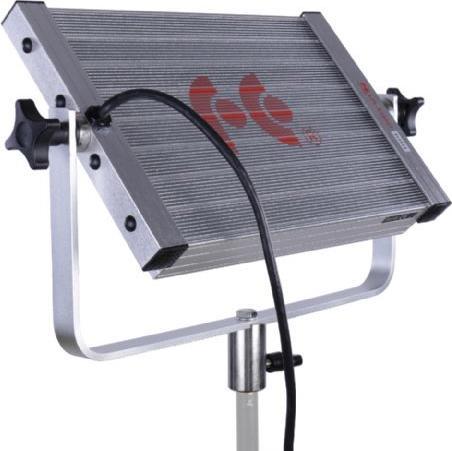 Image du produit Falcon Eyes Lampe LED douce LPL-S1602T 32W (éclairage de studio)