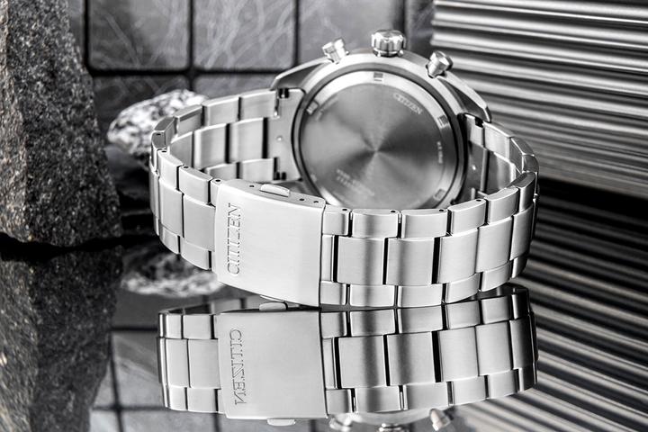 Immagine prodotto Citizen AT2480-81E Cronografo Eco-Drive Super Titanio 43 mm (Cronografo, 43 mm)