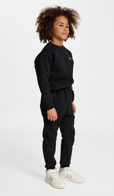 Actual product image hummel hmlJR TECH FLEECE PANTS (146)