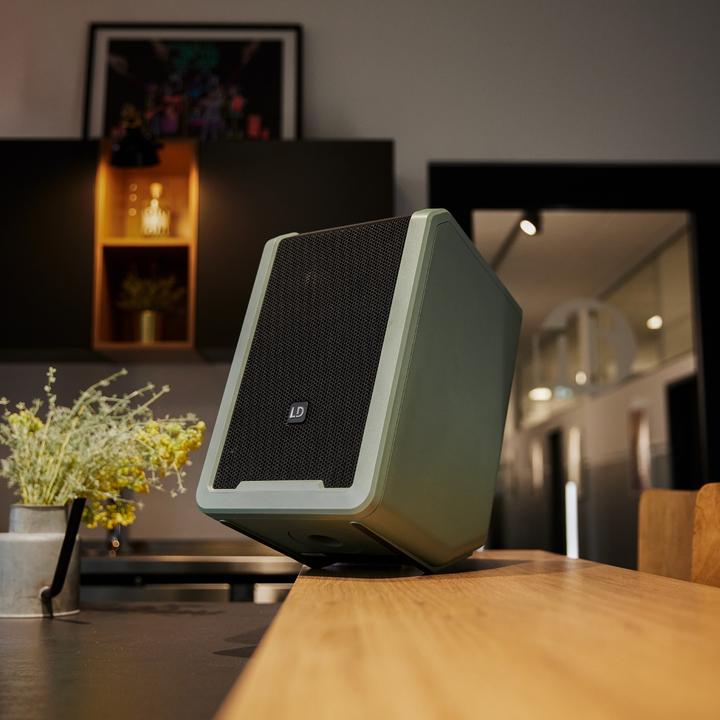 Image du produit LD Systems ANNY® 8 GN - Enceinte portable Bluetooth® PA avec batterie et mixeur, Adventure Green (Actif, 1x 80 W)