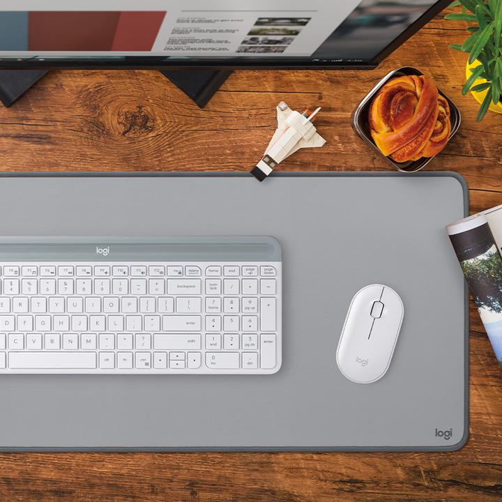 Image du produit Logitech Desk Mat Studio (Large)