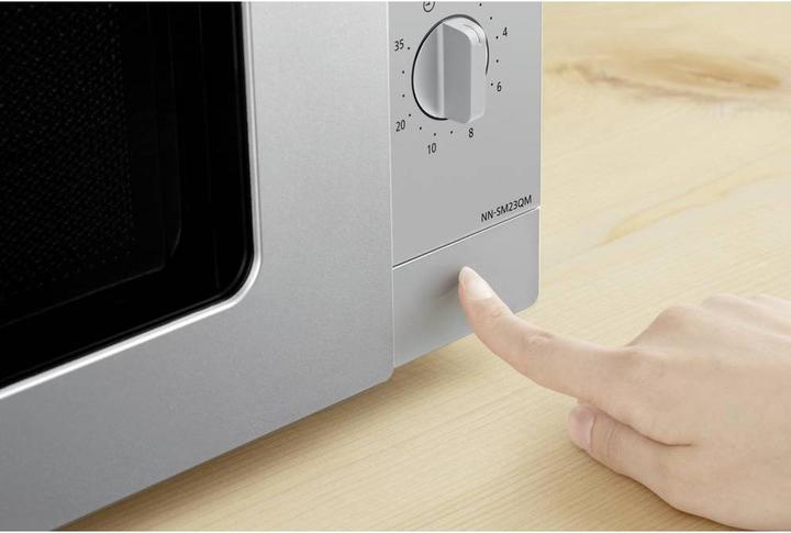 Produktbild Panasonic NN-SM23QMEPG Mikrowelle Silber 800 W Grillfunktion (20 l)