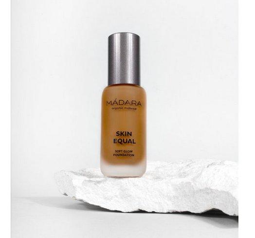 Actual product image Madara Organic Skincare Skin Equal Soft Glow Foundation SPF15 30ml Fudge (80 Fudge)