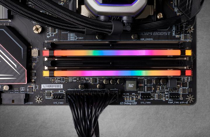 Image du produit Corsair Vengeance RGB Pro (2 x 16GB, 3200 MHz, RAM DDR4, DIMM)