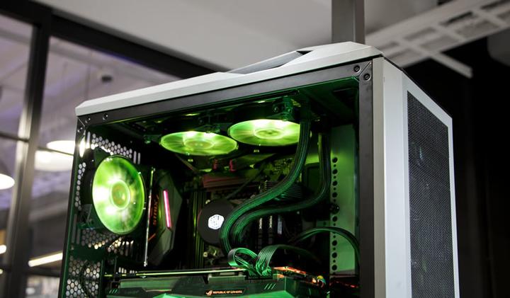 Image du produit Cooler Master Contrôleur RGB (Multicolore)