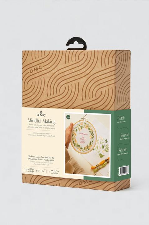 Actual product image DMC Embroidery Set Mindful Making Duo Flower Wreath, Ø 15.7 cm