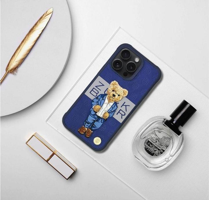 Zuck Bear Headphone case case PARIS GENTLEMAN for IPHONE 15 Pro Max suit (Apple iPhone 15 Pro Max)