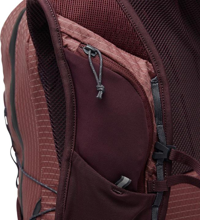 Actual product image Black Diamond W Pursuit 15 Backpack (15 l)