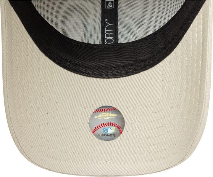 Actual product image New Era 9Forty Strapback Cap - Infill New York Yankees Stone