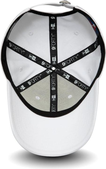 Actual product image New Era 9Forty Ladies Cap - Metallic New York Yankees White