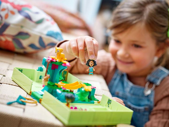 Actual product image LEGO Antonio's magic door (43200, LEGO Disney)